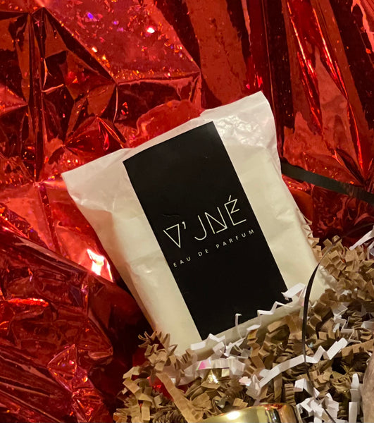 V’JNÉ Gift Set